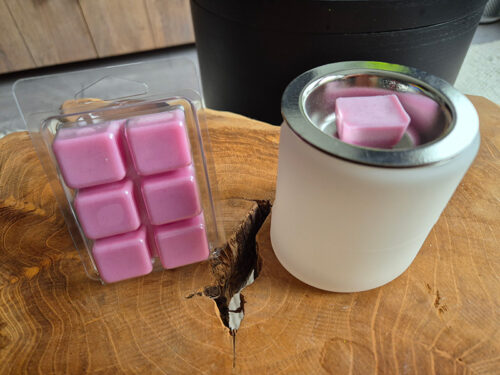 Waxmelts Roses