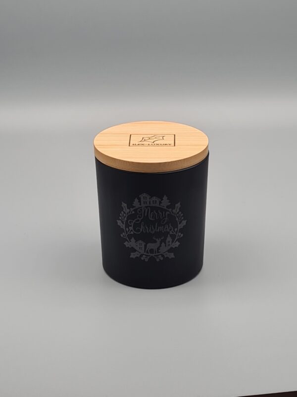 Matzwarte Theelichthouder met Kersttafereel